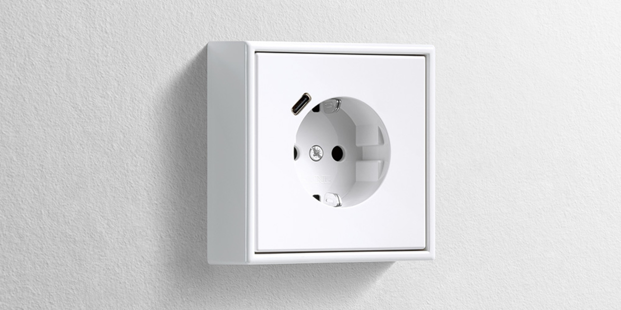 Erweiterter Anschlussraum für die Nachrüstung bei Haus- und Elektrotechnik Uhlig GmbH in Schwarzenberg