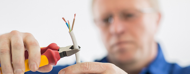 DGUV Vorschrift 3-Check bei Haus- und Elektrotechnik Uhlig GmbH in Schwarzenberg